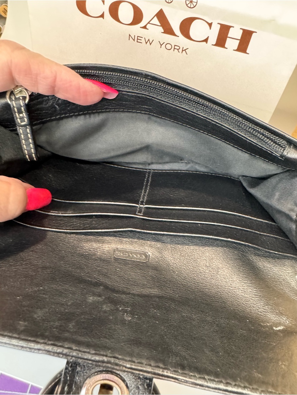 Coach Black Leather Soho? Wallet - Picture 8 of 12